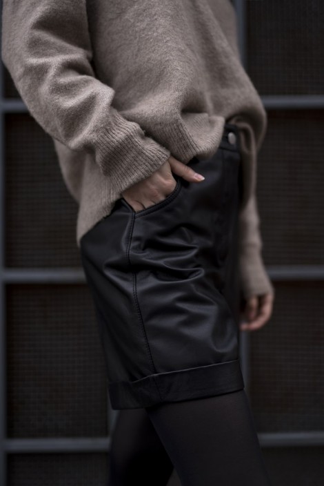 Galeria Szorty damskie BERMUDA SHORTS BLACK